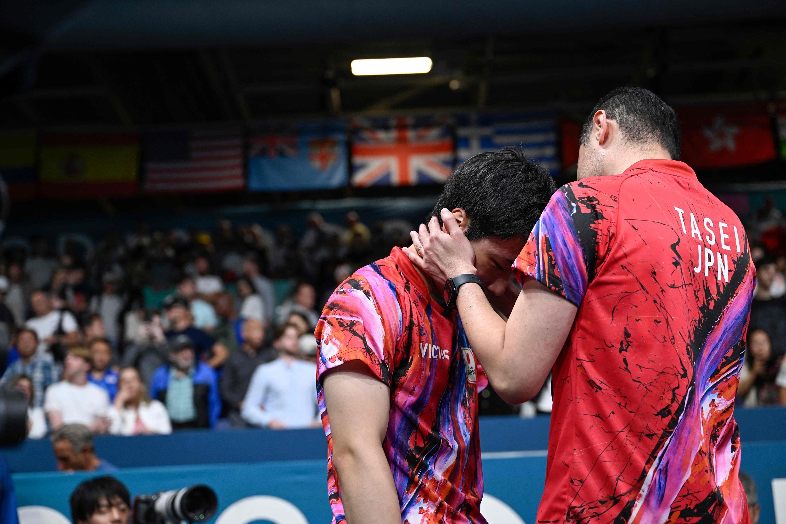 法国乒乓球队强势波兰乒乓球队，水谷隼送出助攻