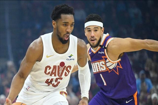 尼克斯横扫热火，麦科勒姆一己之力扛起全队