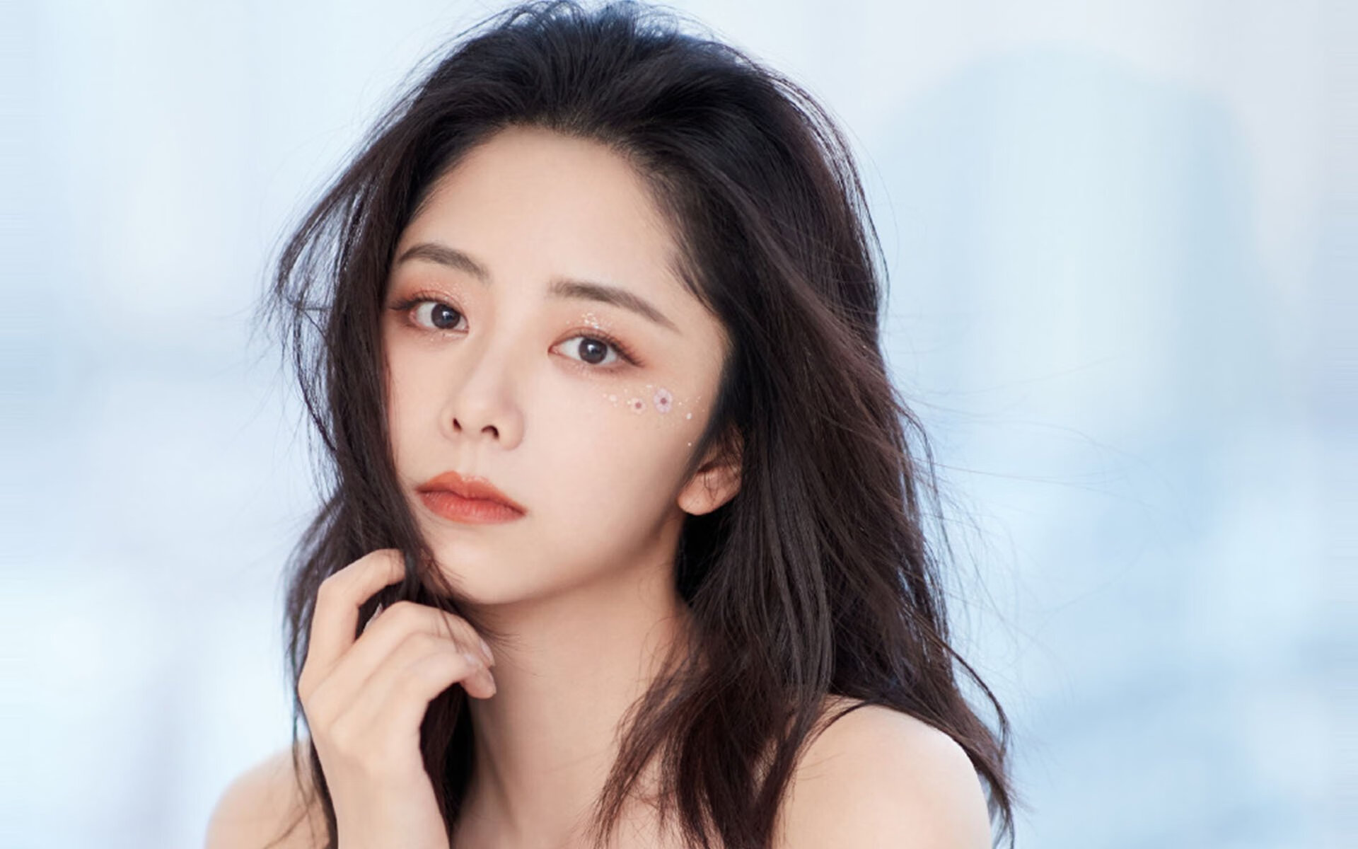 爱游戏入口-从冰封到火焰，西亚卡姆扛起篮网的逆转之夜，究竟发生了什么？